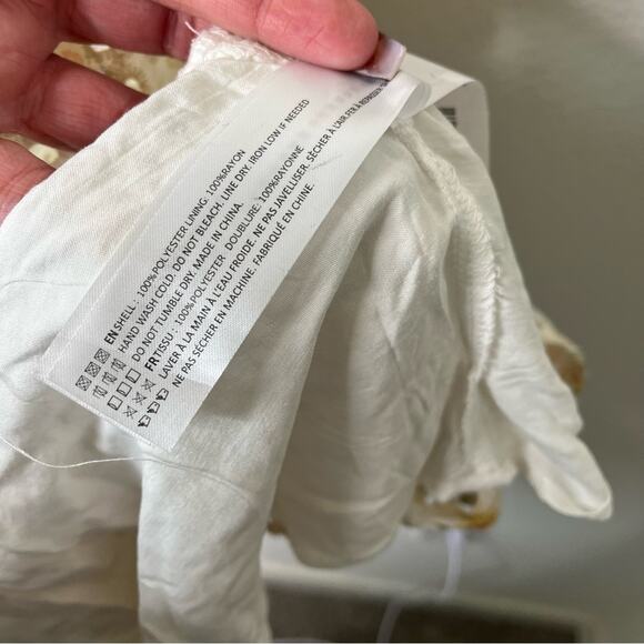 En Saison Yellow Floral Eyelet Mini Dress Puff Sleeve tie Open Front Women’s M - Picture 9 of 10